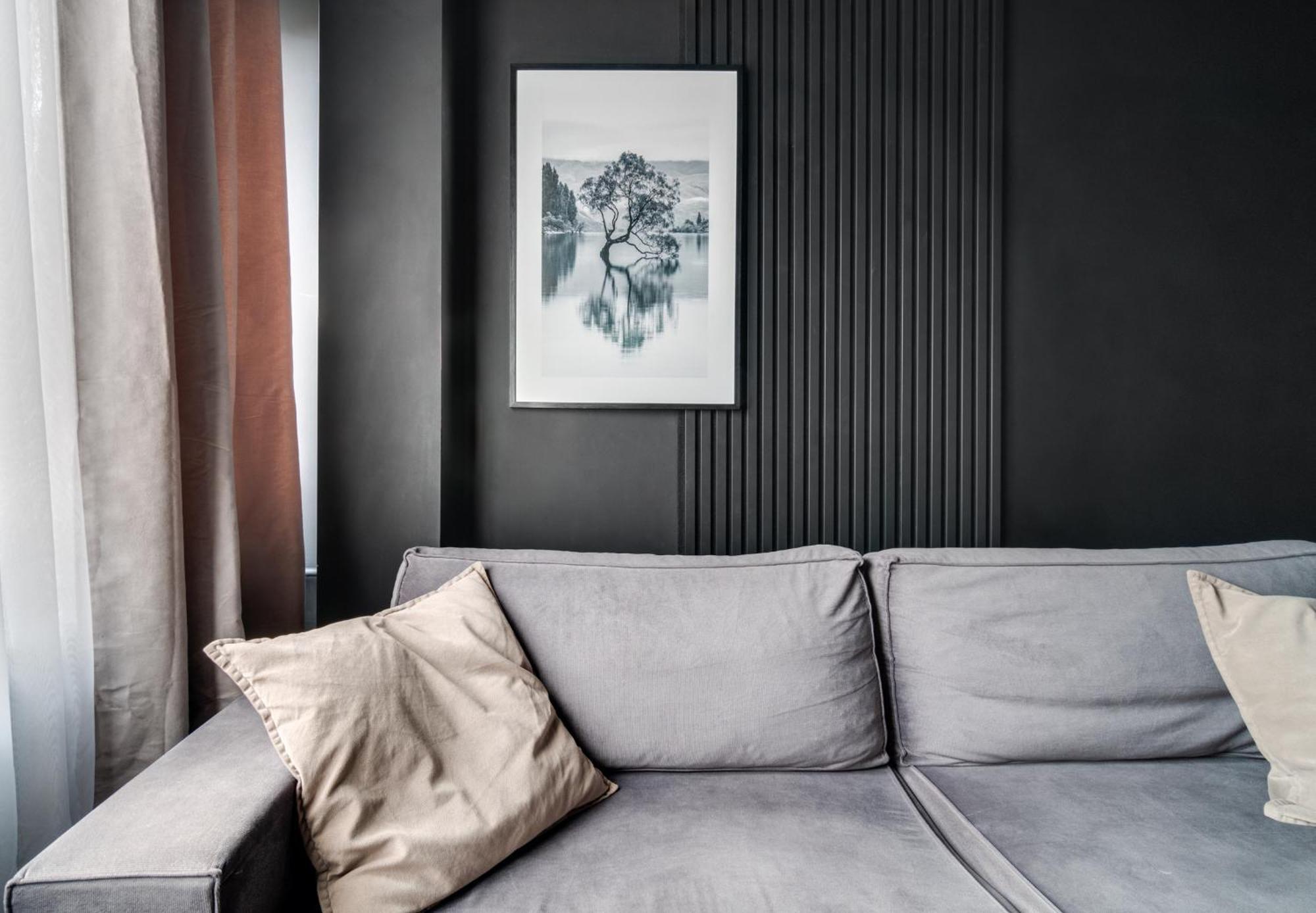 Blacknight Apartment - Self Check-In 24H วรอตซวาฟ ภายนอก รูปภาพ